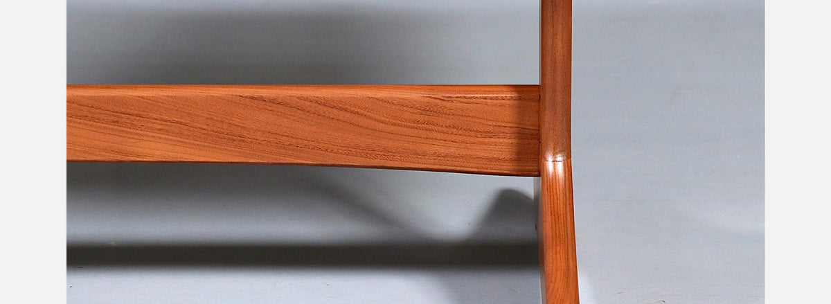 Mid Century Modern Butterfly-Leaf Dining Table by Peter Hayward