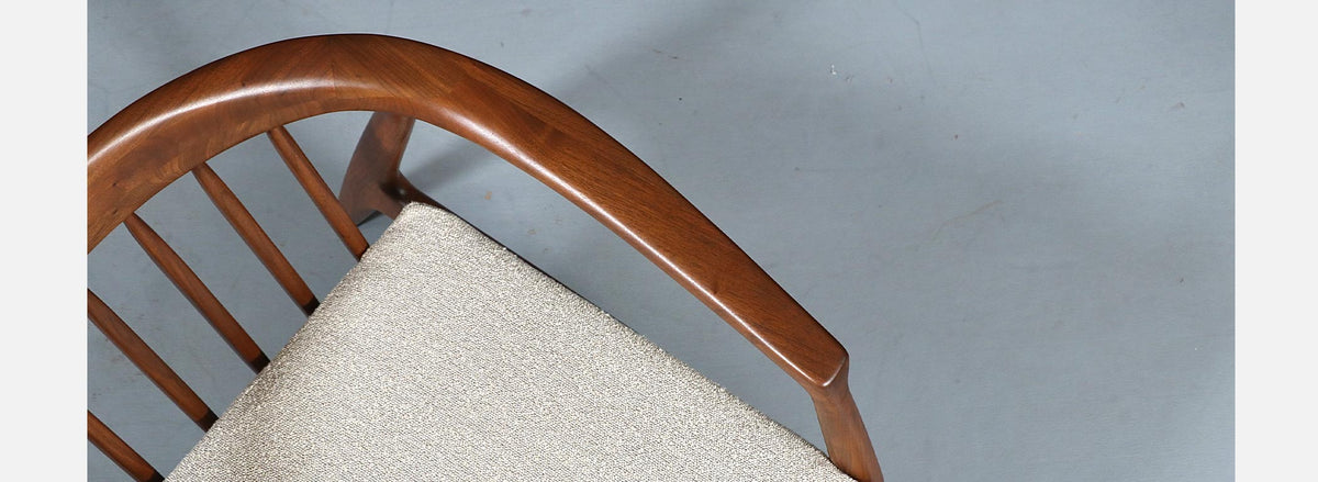 Milo Baughman Sculpted Walnut Lounge Chair for Thayer Coggin