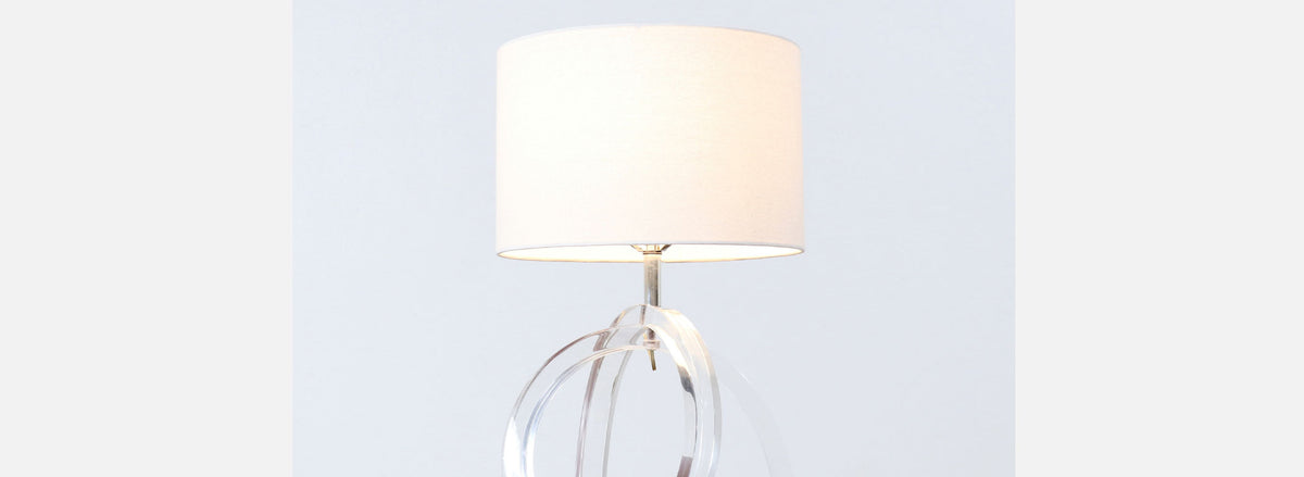 Dorothy Thorpe “Pretzel” Lucite Table Lamp