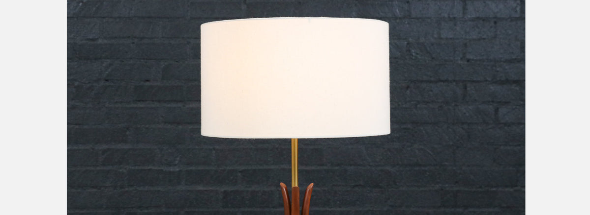 David Shreve Sculpted Walnut Table Lamp for V.H. Woolums