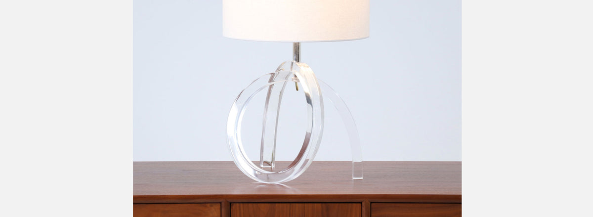 Dorothy Thorpe “Pretzel” Lucite Table Lamp