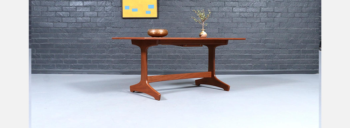 Mid Century Modern Butterfly-Leaf Dining Table by Peter Hayward