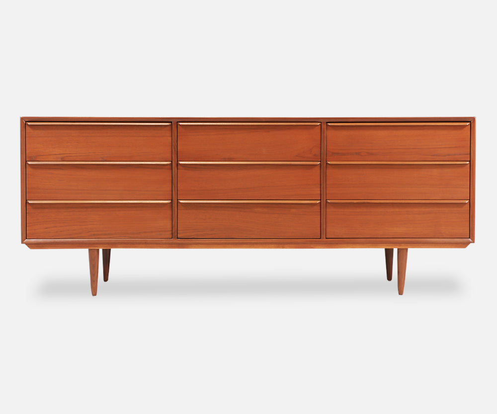 Danish Modern 9-Drawer Teak Dresser 