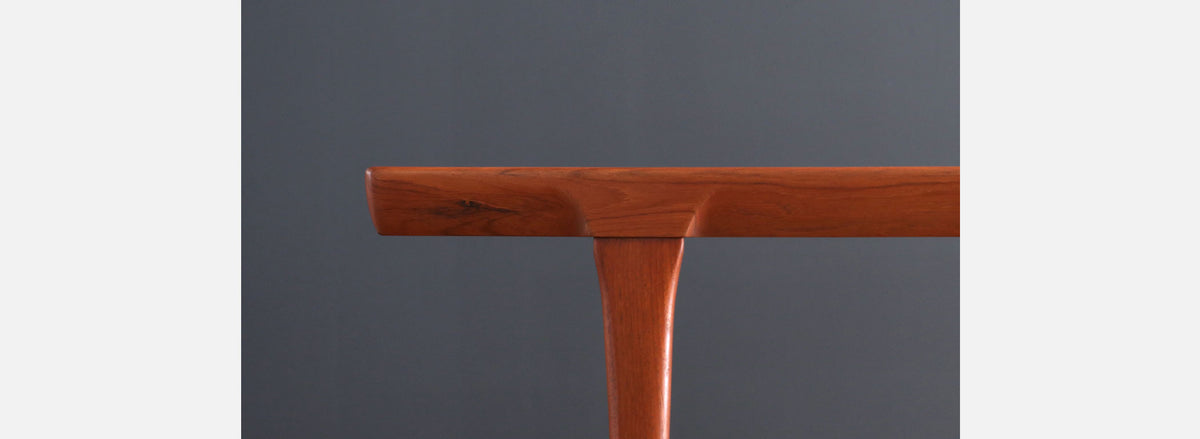 Danish Modern Expanding Teak Dining Table by Faarup Mobelfabrik