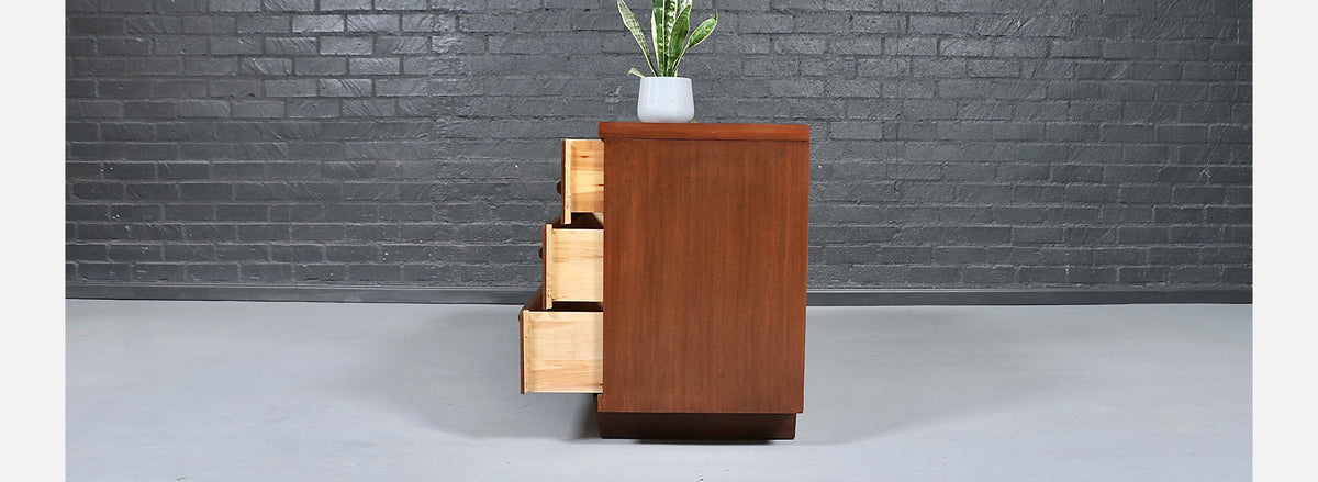 Mid Century Modern 3-Drawer Dresser w/ Bowtie Handles