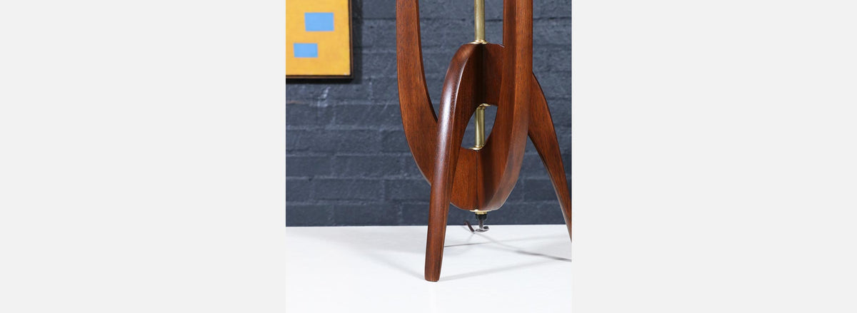 Mid-Century Modern Sculptural Table Lamp by R & J Manufacturing