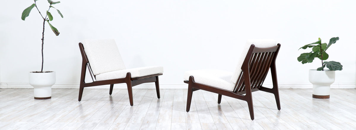 Danish Modern Sculptural Slipper Lounge Chairs by Ib Kofod-Larsen for Selig