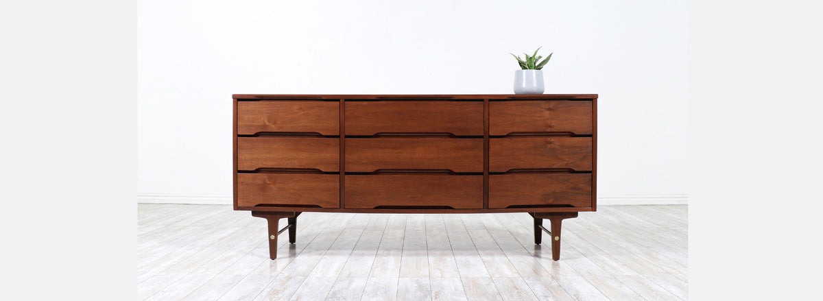 Mid-Century Modern Walnut 9-Drawer Dresser by Stanley Furniture