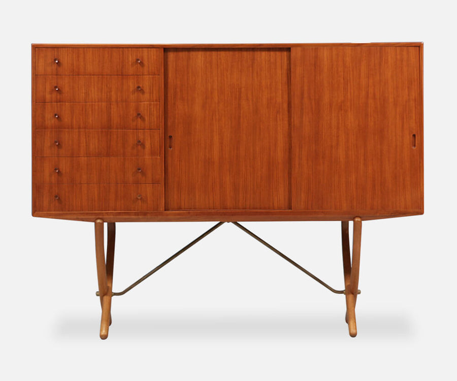 Hans J. Wegner CH-304 Credenza for Carl Hansen & Søn