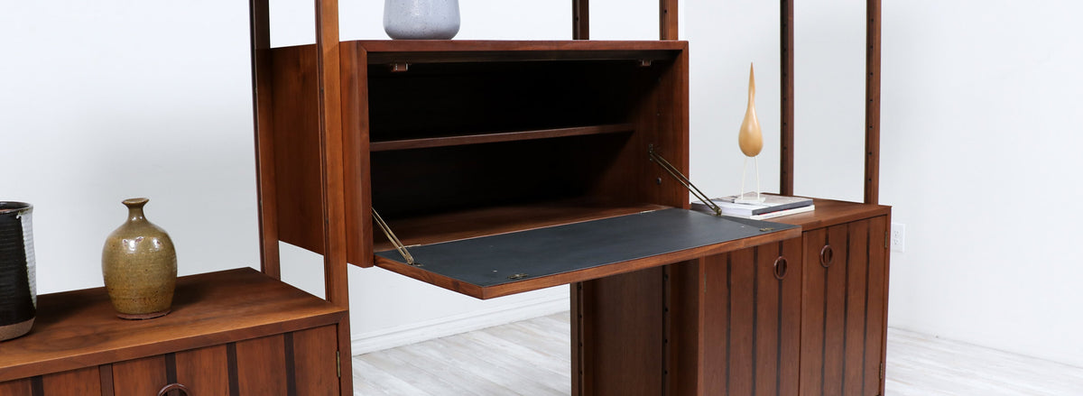 Mid-Century Free-Standing Bookshelf Unit by Stanley Furniture