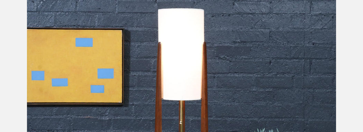 Mid-Century Modern Sculptural Table Lamp by R & J Manufacturing