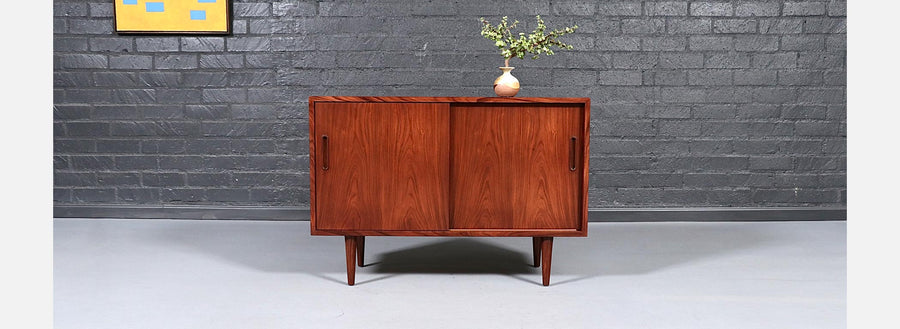 Modern Rosewood Credenza by Carlo Jensen for Hundevad & Co.
