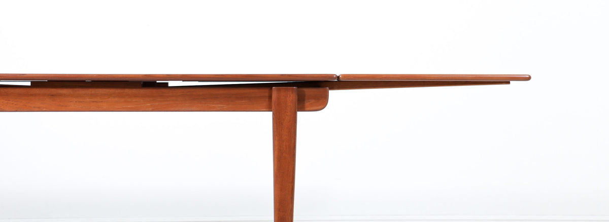 Danish Modern Expanding Teak Draw-Leaf Dining Table