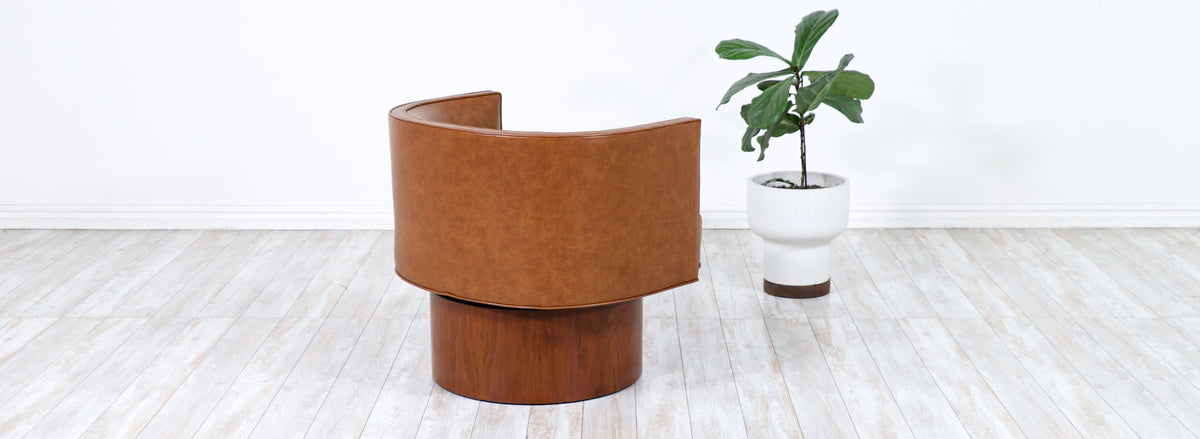 Milo Baughman Swivel Cognac Leather Tub Chair for Thayer Coggin