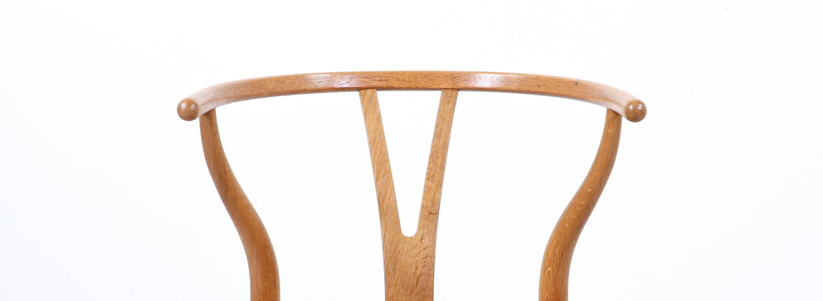Classic Hans J. Wegner "Wishbone" Oak Arm Chair for Carl Hansen & Søn
