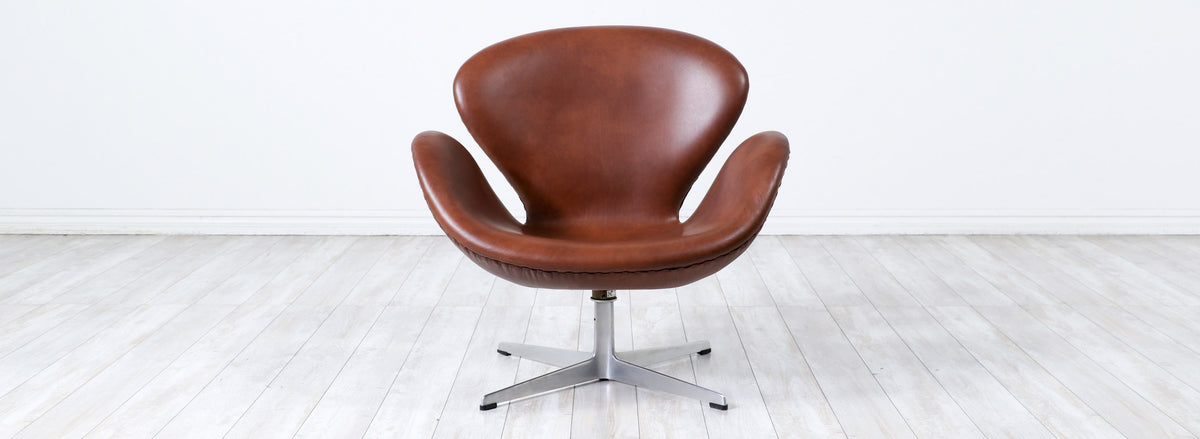 Vintage Arne Jacobsen Cognac Leather "Swan" Chair for Fritz Hansen