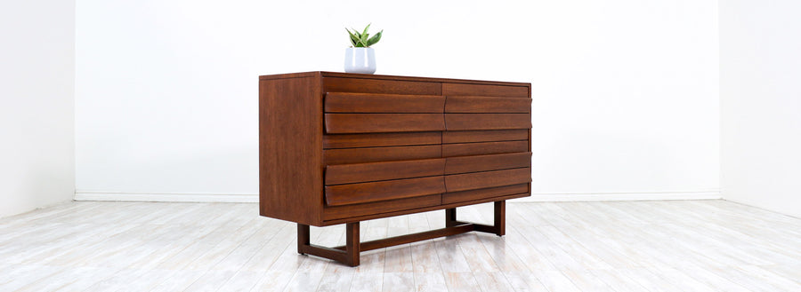 Paul Laszlo Sculpted 8-Drawer Dresser for Brown Saltman