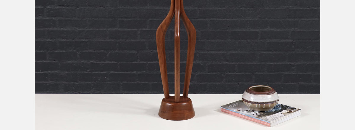 David Shreve Sculpted Walnut & Brass Table Lamp for V.H. Woolums