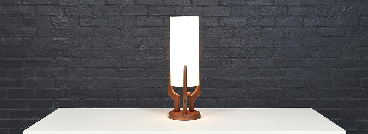 David Shreve Sculptural Walnut Table Lamp for V.H. Woolums