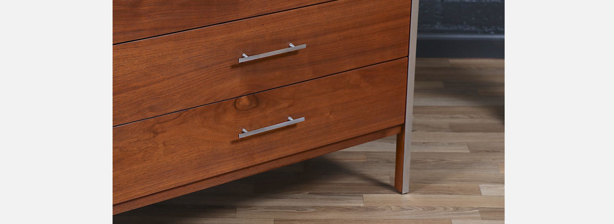 Paul McCobb "Linear Group" Walnut Dresser for Calvin Furniture