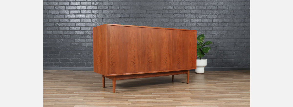 Mid-Century Danish Modern Teak 8-Drawer Dresser