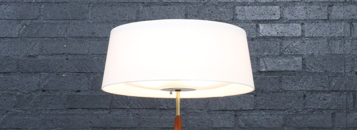 Gerald Thurston Sculpted Tripod Table Lamp for Lightolier