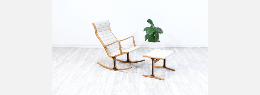 Tendo Mokko "Heron" Oak Lounge Chair with Ottoman