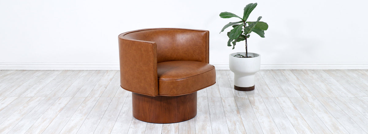Milo Baughman Swivel Cognac Leather Tub Chair for Thayer Coggin