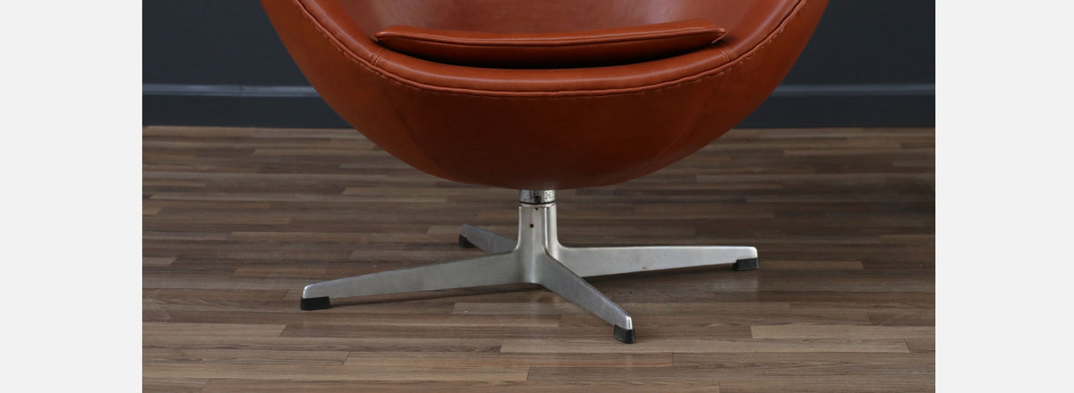 Vintage Arne Jacobsen Cognac Leather "Egg" Chair 