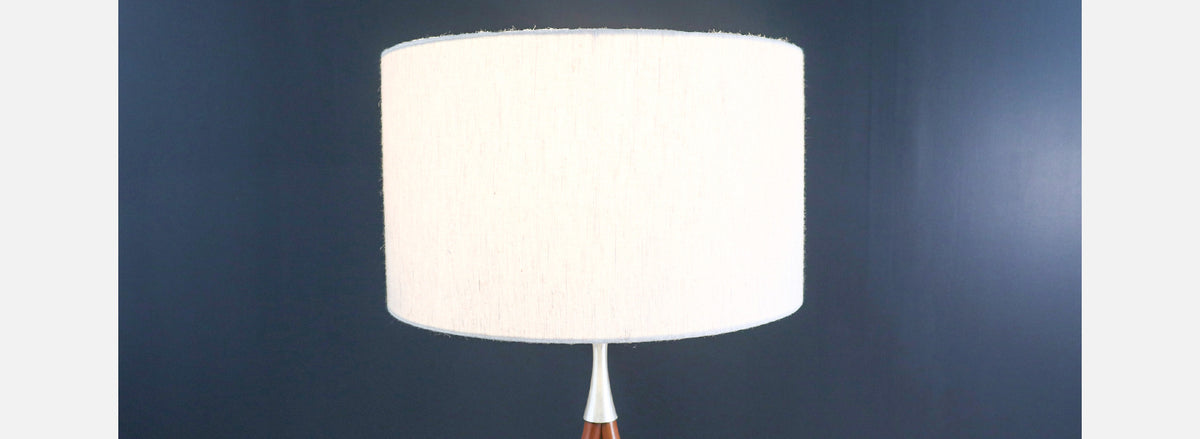 Mid-Century Modern Sculpted Walnut Table Lamp by V.H. Woolums