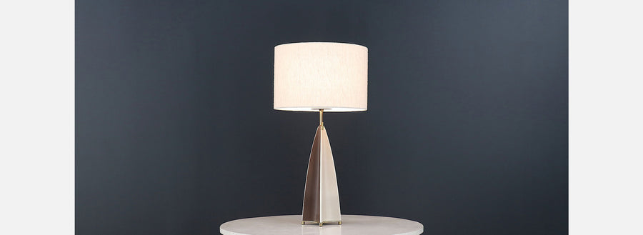 Gerald Thurston "Fin" Porcelain Table Lamp by Lightolier 