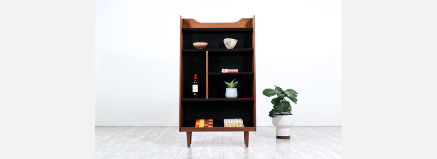 Merton L. Gershun Free-Standing Taper Bookshelf for Dillingham