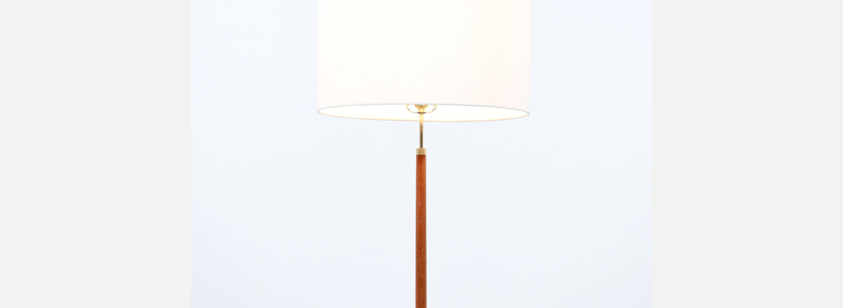 Danish Modern Height-Adjustable Teak Stem Floor Lamp with Iron Base
