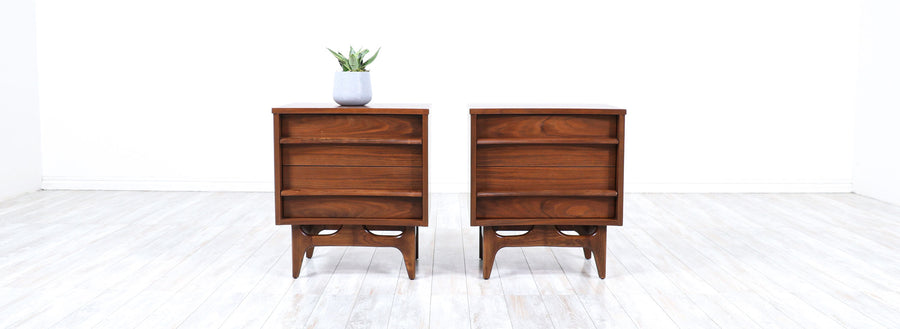 Mid-Century Modern Curved-Front Walnut Night Stands by United Furniture