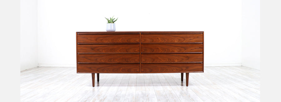 Mid-Century Modern 8-Drawer Walnut Dresser by Westnofa