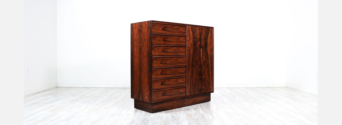Mid-Century Modern Brazilian Rosewood Bachelor Chest of Drawers 