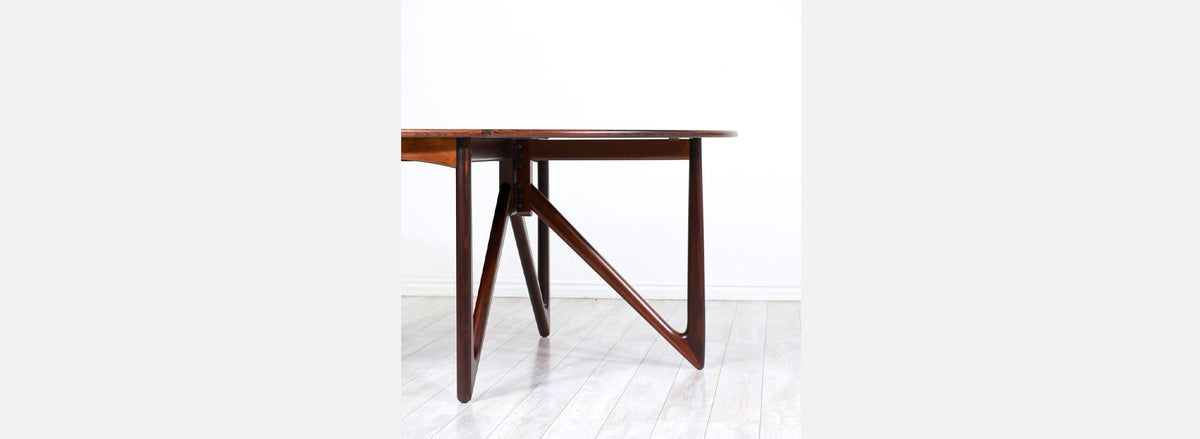 Niels Koefoed Sculpted Rosewood Dining Table for Koefoeds Møbelfabrik