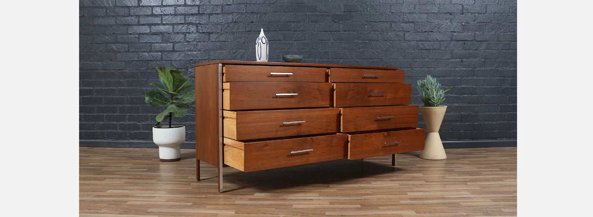 Paul McCobb "Linear Group" Walnut Dresser for Calvin Furniture