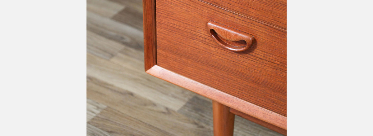 Mid-Century Danish Modern Teak 8-Drawer Dresser