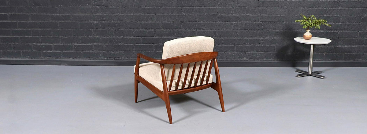 Milo Baughman Sculpted Walnut Lounge Chair for Thayer Coggin