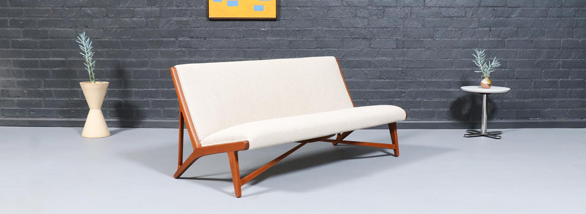 Early Hans J. Wegner JH-555 Teak Sofa for Johannes Hansen