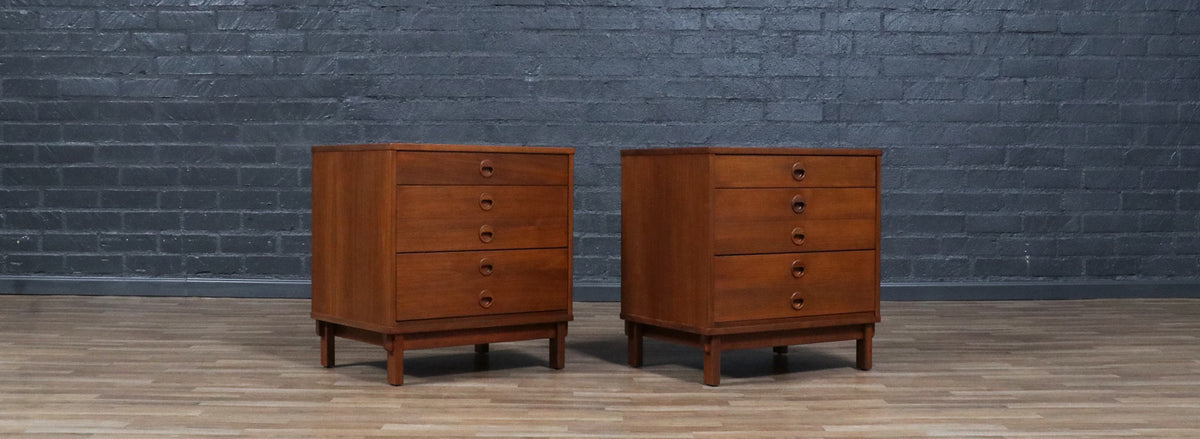 Yngve Ekström Model-507 Walnut Night Stands for Dux