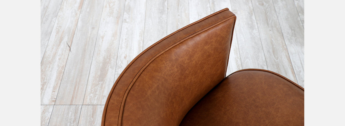 Milo Baughman Swivel Cognac Leather Tub Chair for Thayer Coggin