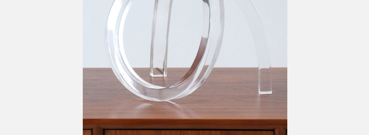 Dorothy Thorpe “Pretzel” Lucite Table Lamp