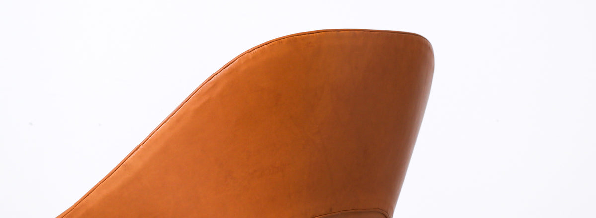 Vintage "Womb" Tan Leather Chair with Ottoman by Eero Saarinen for Knoll 