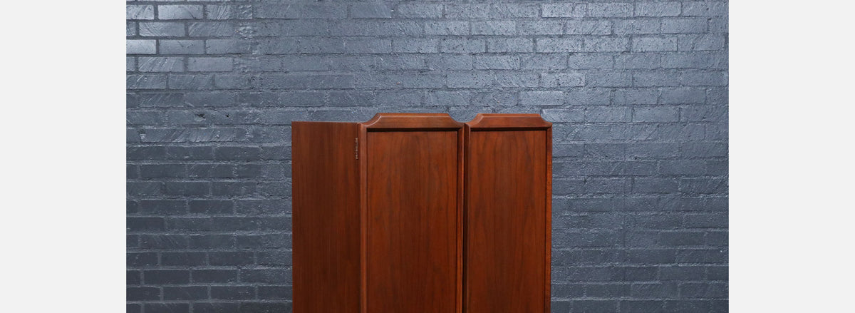 Jack Cartwright Gentlemen's Wardrobe Dressing Cabinet w/ Mirror