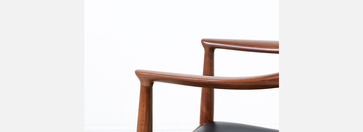 Hans Wegner "Round" Walnut & Leather Armchair for Johannes Hansen