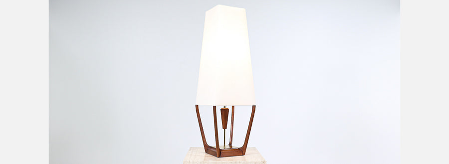 California Modernist Sculpted Pyramid Style Table Lamp by Modeline of CA