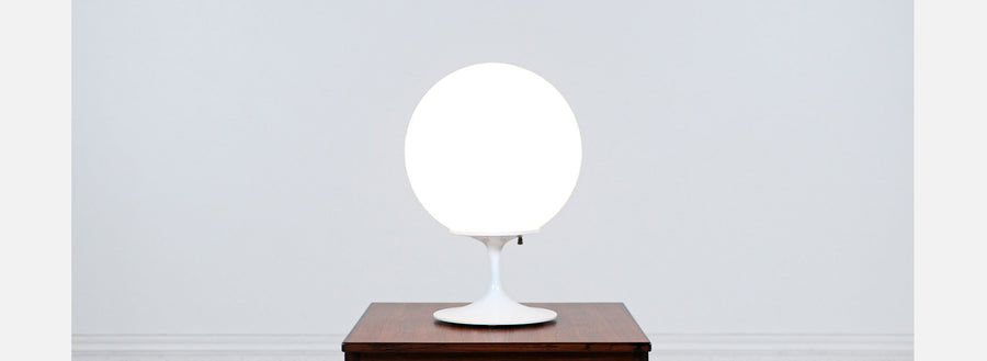 Bill Curry "Stemlite" White Tulip Table Lamp for Design Line