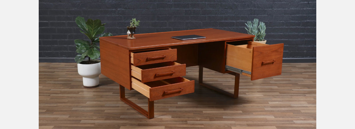 Henning Jensen & Torbin Valeur Teak Desk with Bookcase for Dyrlund